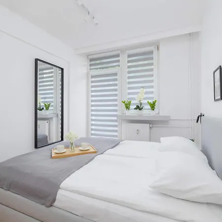 Classic Grazynskiego Near Spodek By Renters Appartement Katowice